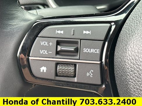 Used 2024 Honda Civic EX-L image 13