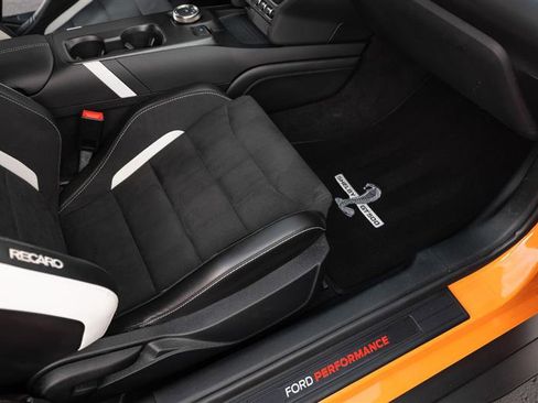 Used 2020 Ford Mustang Shelby GT500 w/ Technology Package image 36