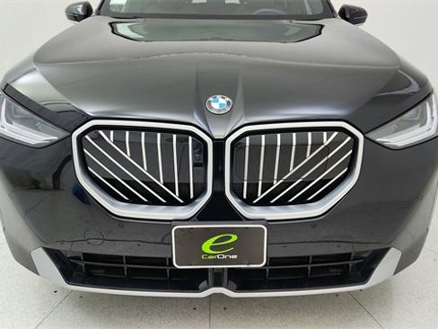 Used 2025 BMW X3 xDrive30i w/ Premium Package image 8