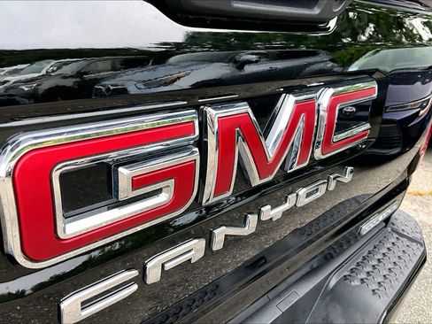 Used 2024 GMC Canyon Elevation w/ Elevation Premium Package AWD/4WD image 29