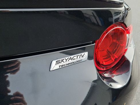 Used 2017 MAZDA MX-5 Miata Grand Touring image 31