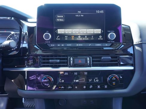 New 2025 Nissan Pathfinder SV image 20