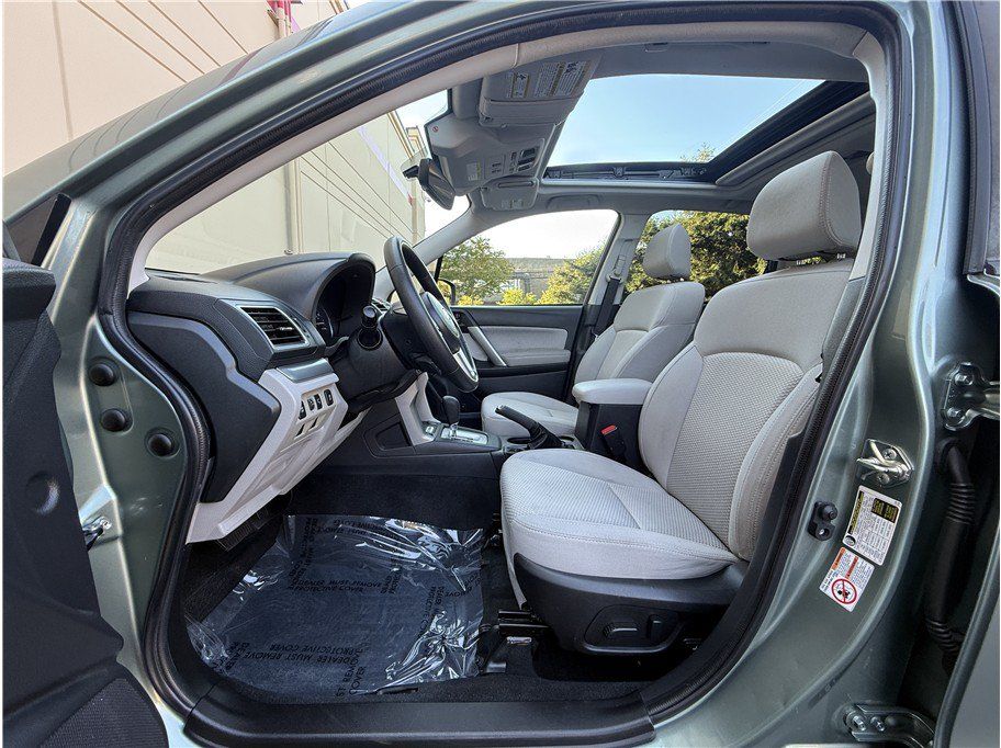 Used 2018 Subaru Forester 2.5i Premium AWD/4WD image 7