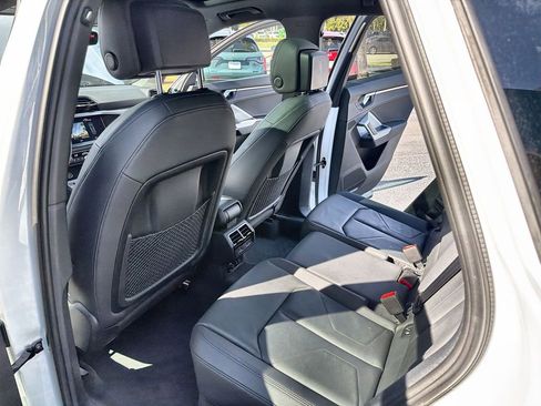 Used 2022 Audi Q3 2.0T Premium w/ Convenience Package image 24