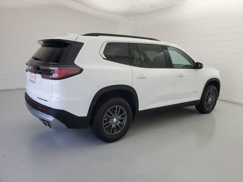 Used 2025 GMC Acadia Elevation FWD image 5