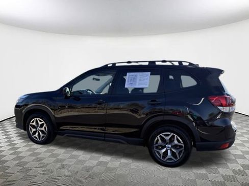 Certified 2023 Subaru Forester Premium image 5