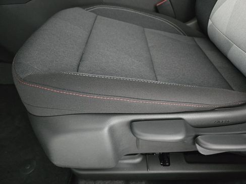 New 2026 Chevrolet Trax RS w/ Driver Confidence Package FWD image 25