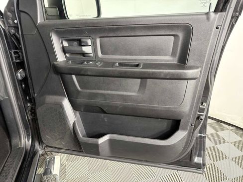 Used 2015 RAM 1500 Express RWD image 12