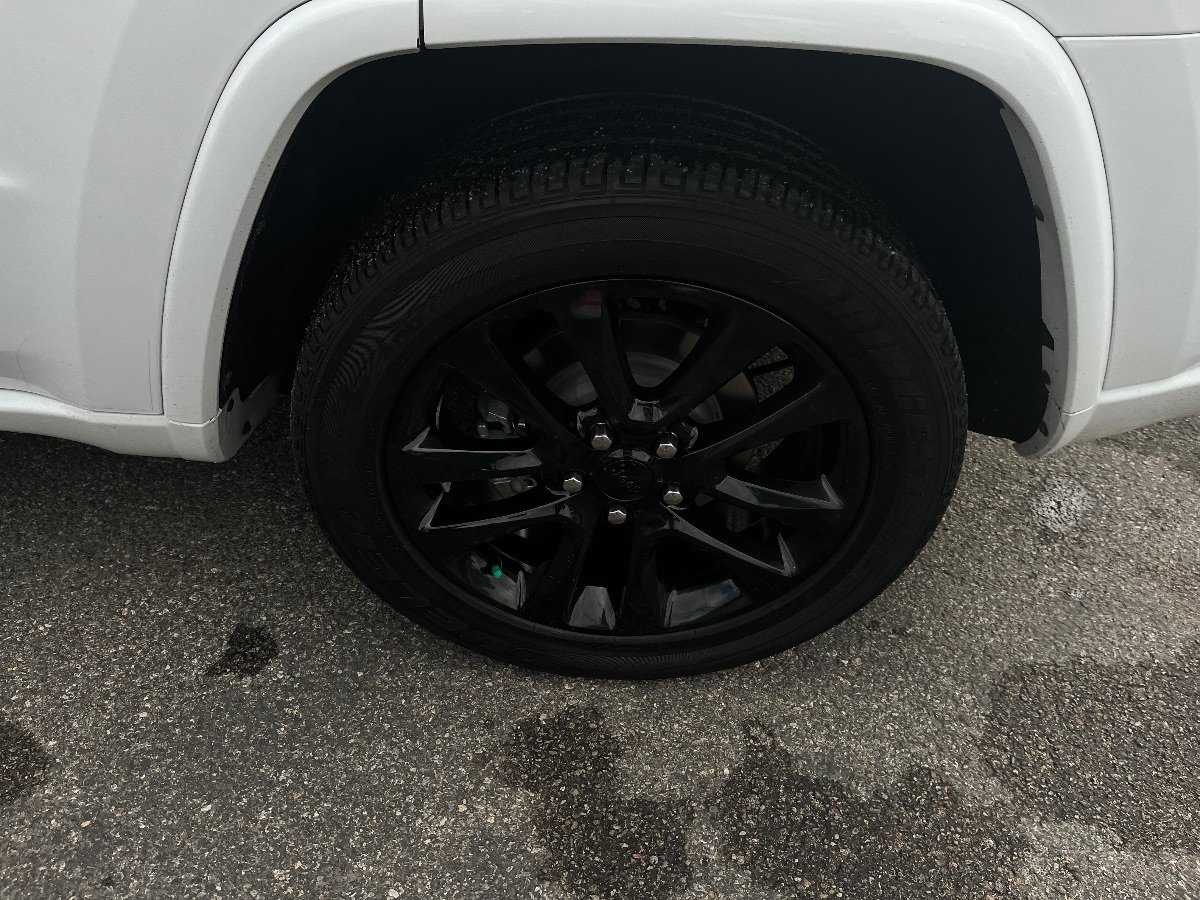 Used 2020 Jeep Grand Cherokee Altitude RWD image 42