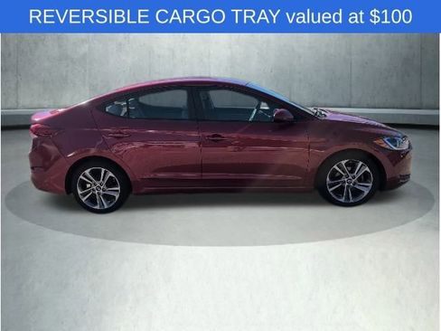 Used 2017 Hyundai Elantra SE image 7