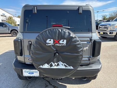 Used 2024 Ford Bronco Badlands image 7