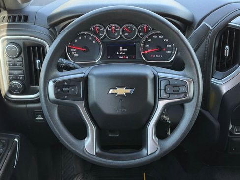 Used 2020 Chevrolet Silverado 1500 LT w/ Trailering Package image 4