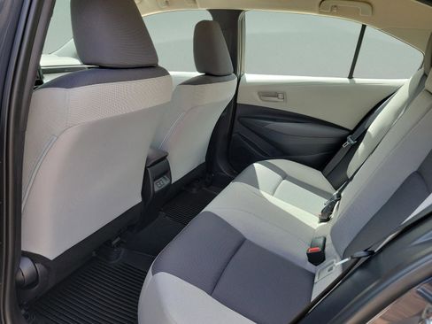 Used 2025 Toyota Corolla LE w/ Convenience Package image 16