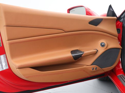 Certified 2019 Ferrari 488 GTB image 24