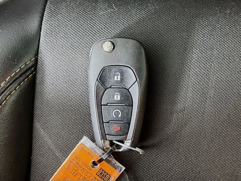 Used 2021 Chevrolet Trax LT FWD image 14