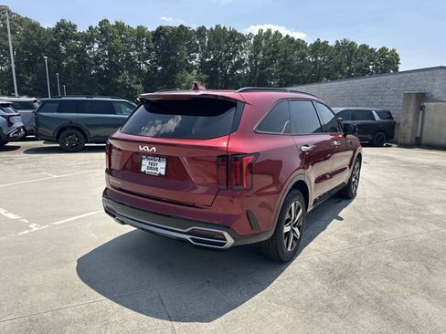 Certified 2023 Kia Sorento S w/ Panoramic Sunroof Package FWD image 6