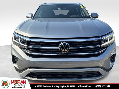 Used 2023 Volkswagen Atlas Cross Sport SEL AWD/4WD image 2
