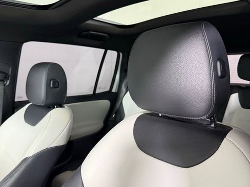 Used 2022 Mercedes-Benz GLB 250 image 13