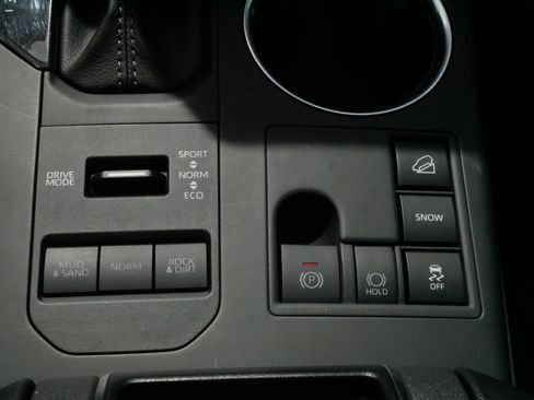 Certified 2026 Toyota Highlander XLE AWD/4WD image 25