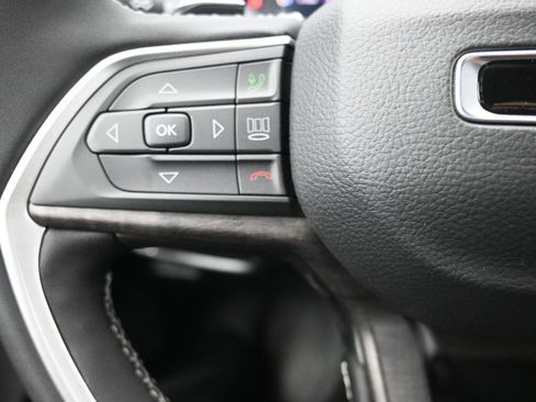 New 2025 Jeep Grand Cherokee L Limited w/ Black Appearance Package image 25