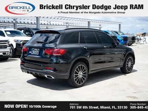 Used 2021 Mercedes-Benz GLC 300 w/ AMG Line image 5
