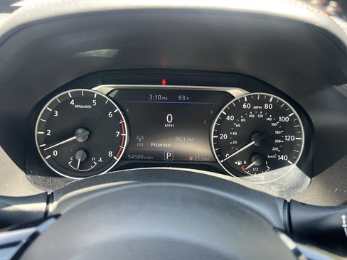 Used 2024 Nissan Altima 2.5 SR FWD image 13