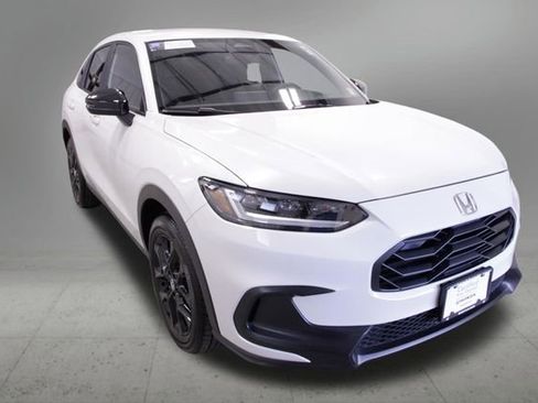 Certified 2024 Honda HR-V Sport image 9