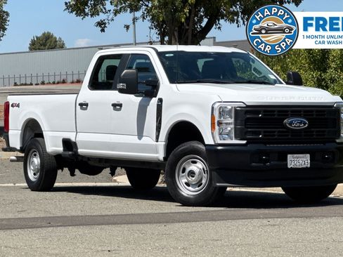 Used 2023 Ford F250 XL image 1