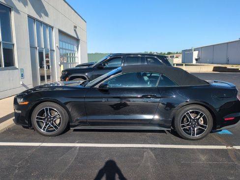 Used 2023 Ford Mustang Premium RWD image 9