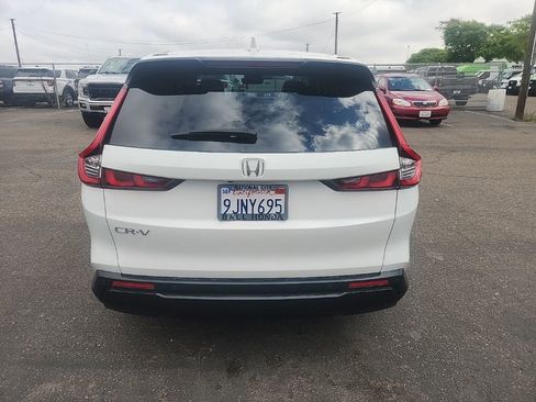 Used 2024 Honda CR-V EX-L image 8