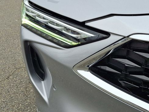 Used 2024 Acura MDX SH-AWD w/ Technology Package image 10