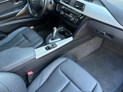 Used 2016 BMW 320i Sedan image 19