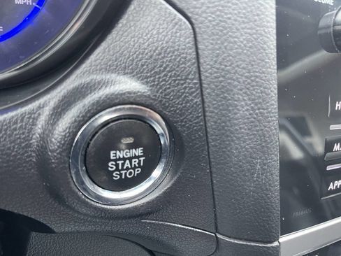 Used 2015 Subaru Legacy 2.5i Limited image 37