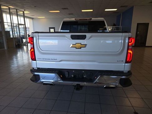 Used 2021 Chevrolet Silverado 1500 LTZ AWD/4WD image 7