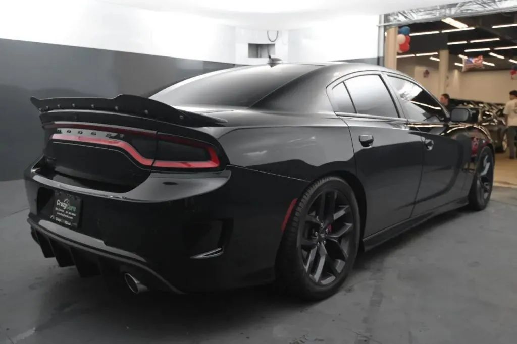 Used 2021 Dodge Charger R/T w/ Blacktop Package RWD image 5