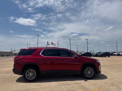 Used 2023 Chevrolet Traverse LT FWD image 24