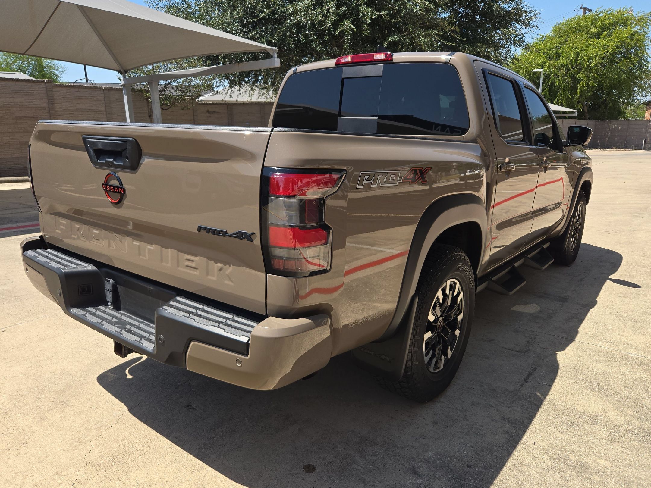 Used 2024 Nissan Frontier PRO-4X w/ Pro Convenience Package AWD/4WD image 3