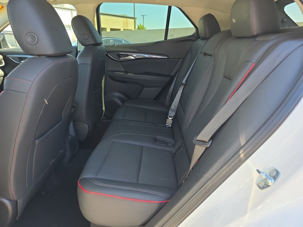 Used 2023 Buick Envision Essence w/ Sport Touring Package AWD/4WD image 11