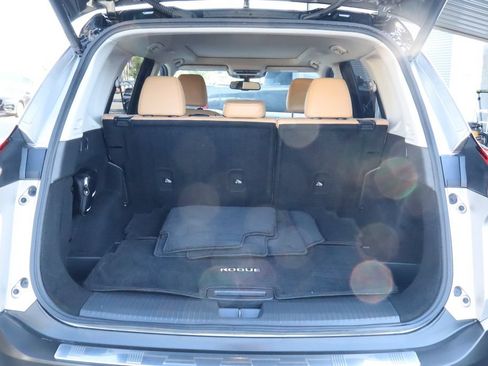 Used 2021 Nissan Rogue Platinum AWD/4WD image 37