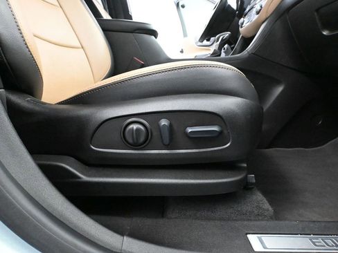 Used 2022 Chevrolet Equinox Premier image 49