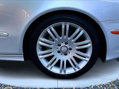 Used 2008 Mercedes-Benz E 350 E 350 Sedan 4D image 8