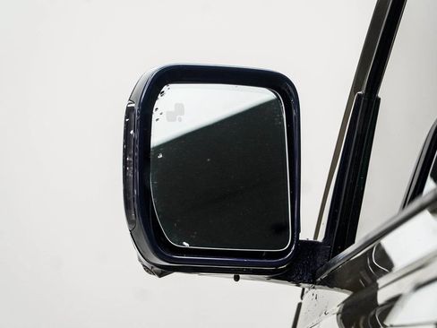 Used 2022 Land Rover Defender 110 XS Edition AWD/4WD image 14