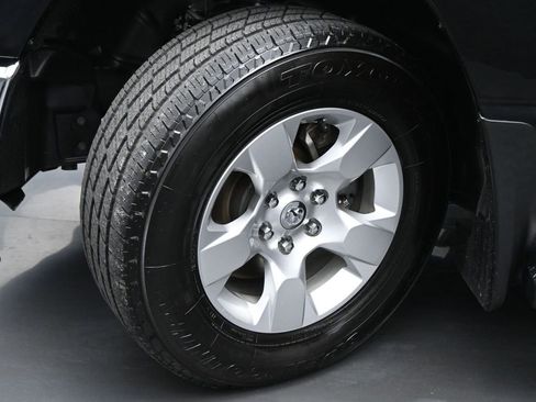 Used 2020 RAM 1500 Big Horn RWD image 15
