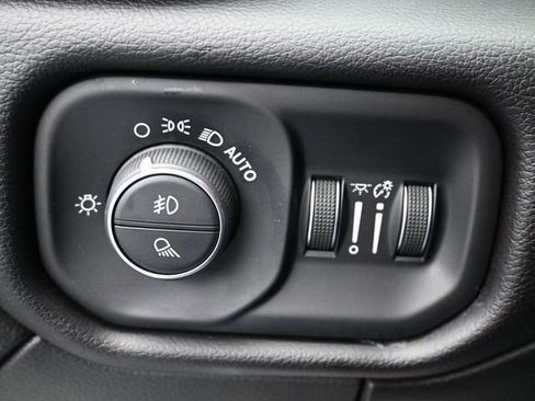 Used 2022 RAM 3500 Laramie AWD/4WD image 22