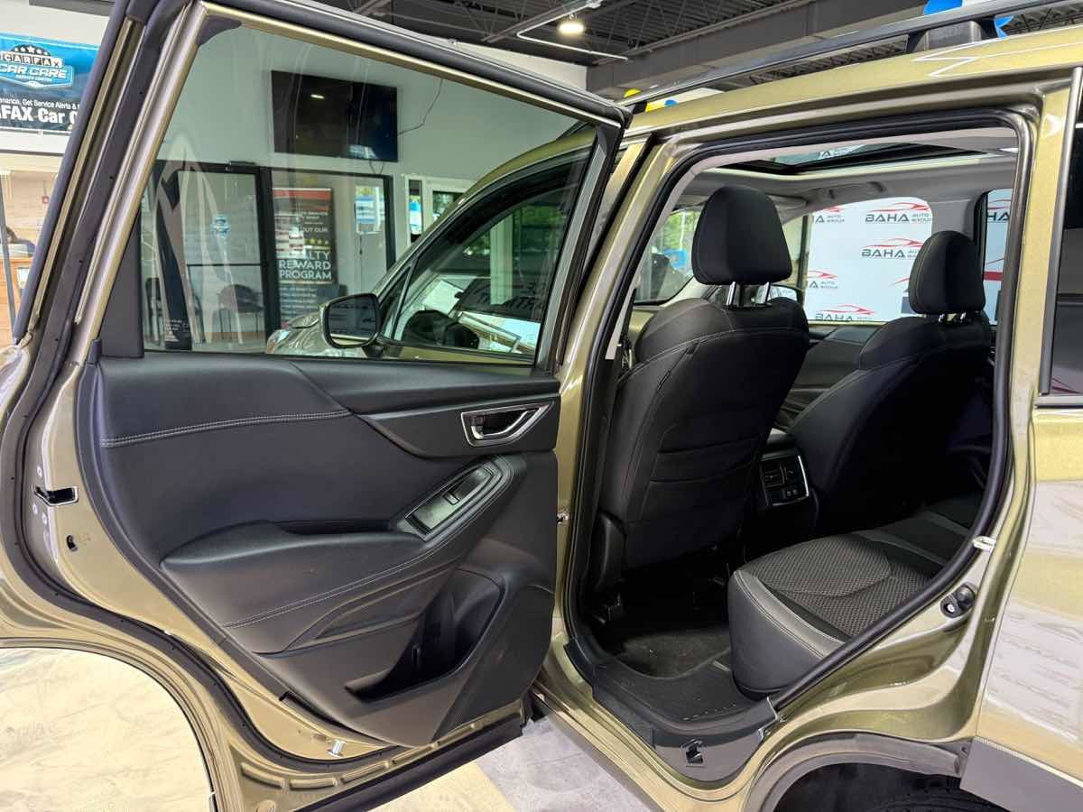 Used 2022 Subaru Forester Premium AWD/4WD image 37