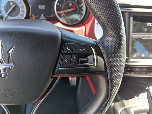 Used 2021 Maserati Levante S GranSport AWD/4WD image 17