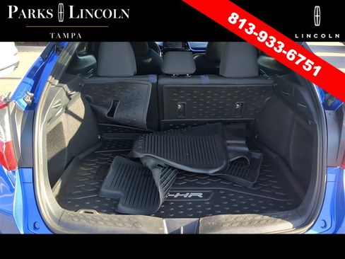 Used 2021 Toyota C-HR XLE image 8