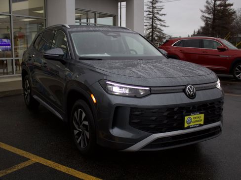 New 2026 Volkswagen Tiguan S image 3