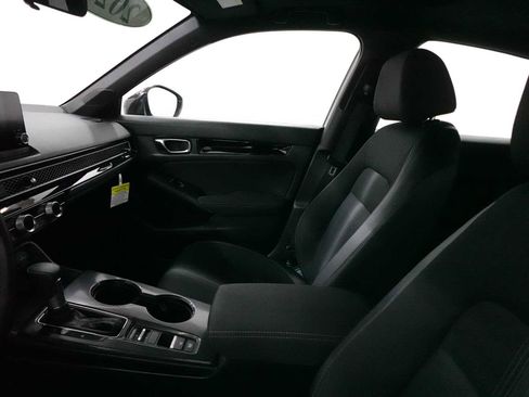 Used 2025 Honda Civic Sport image 13