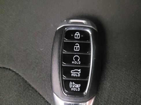 Used 2022 Hyundai Elantra SEL w/ Convenience Package FWD image 32